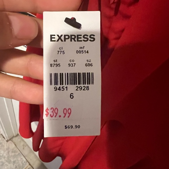 Express dress - Picture 4 of 4